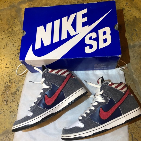 nike dunk born in the usa